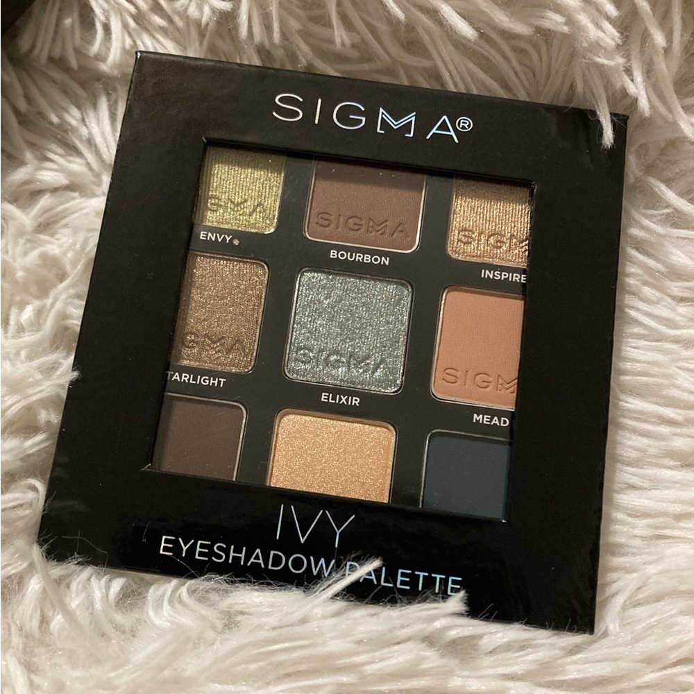 Sigma - Eyeshadow Palette - Picture 3 of 7